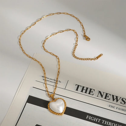 Retro 18K Gold Plated Heart & Pearl Pendant Necklace